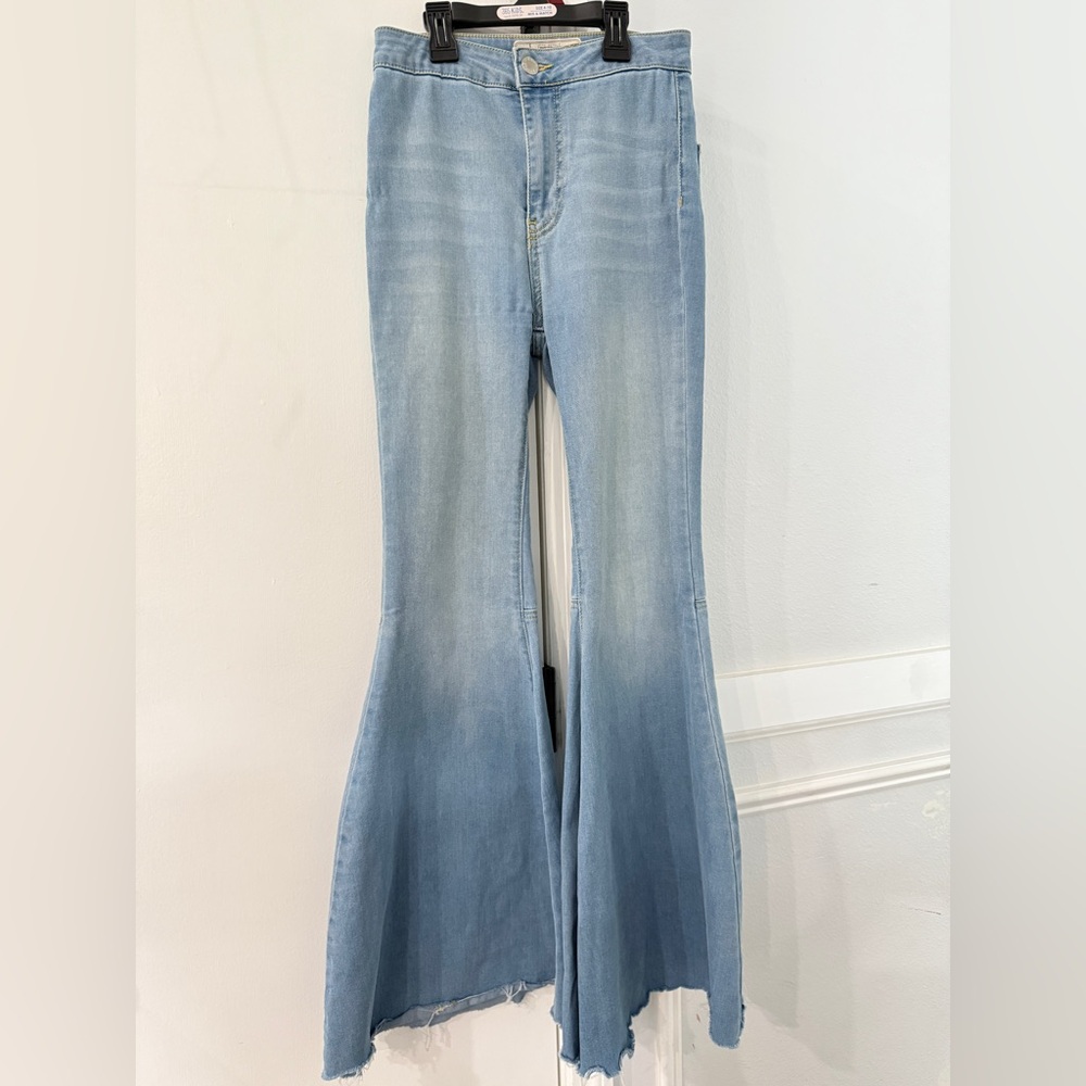 FREE PEOPLE FLARE BELL BOTTOM STRETCH JEANS SIZE 25